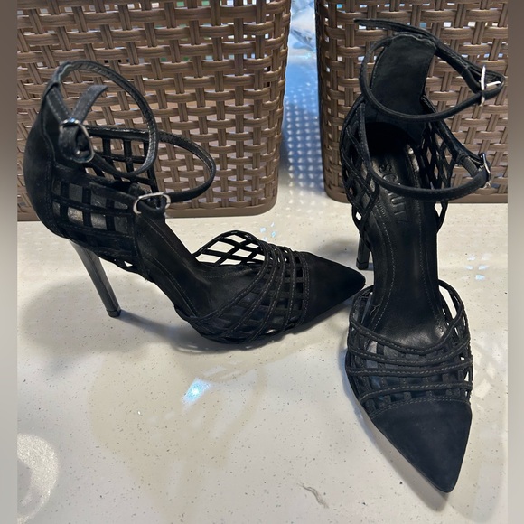 SchutzSuede D'Orsay Pumps - Picture 4 of 7